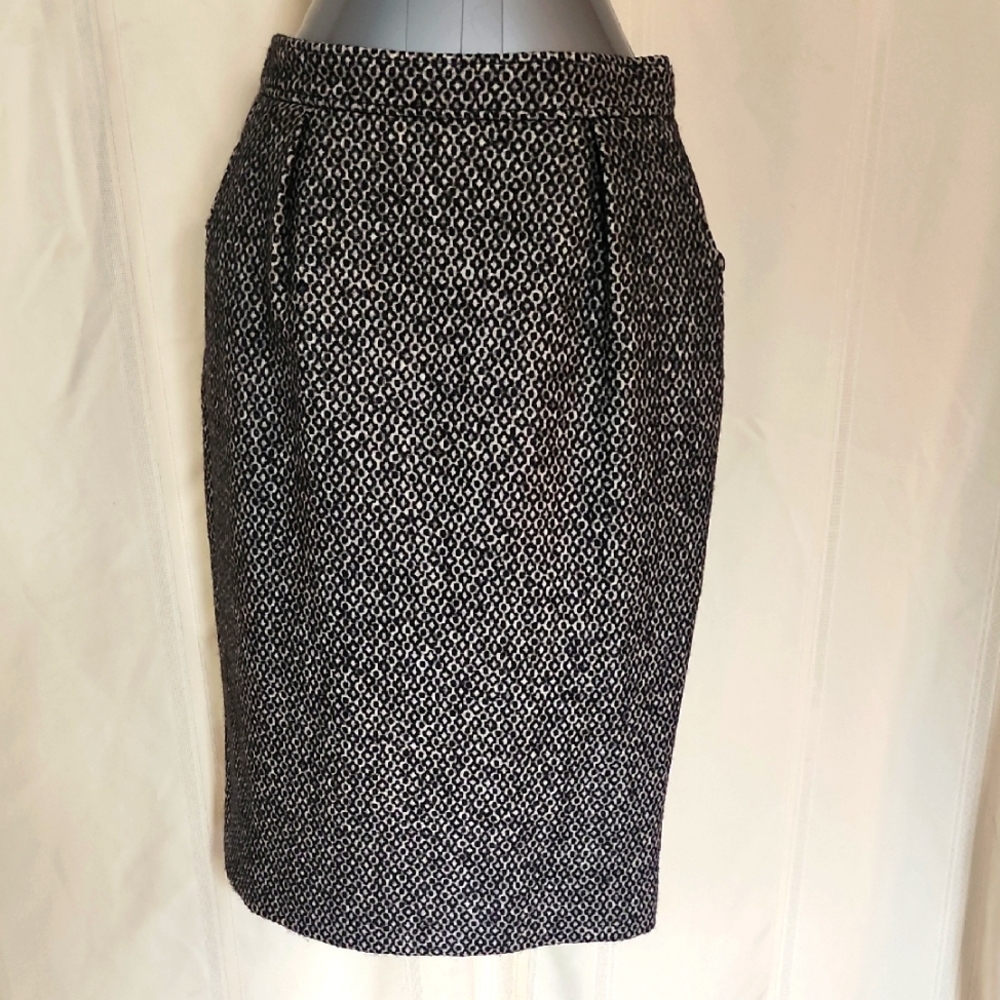 Yves St. Laurent Black and White Patterned Wool Pencil Skirt